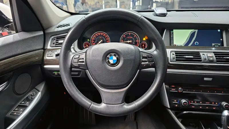 BMW 5-Series Gran Turismo