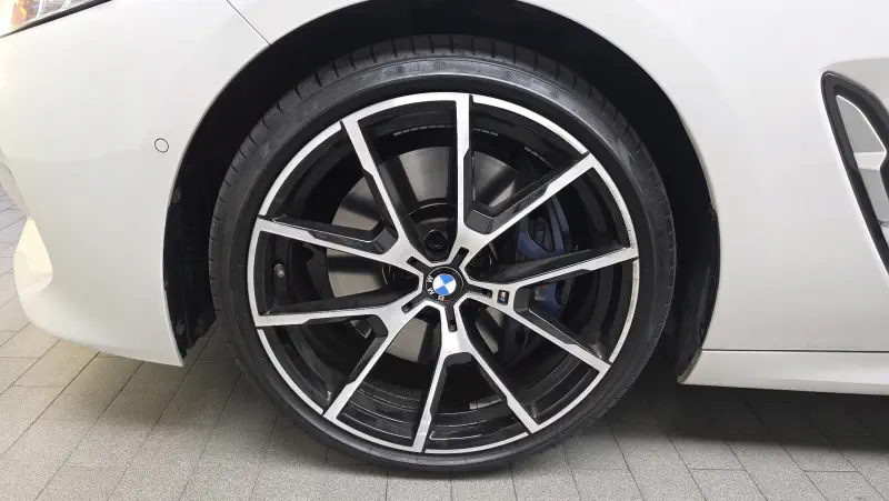 BMW 8-Series