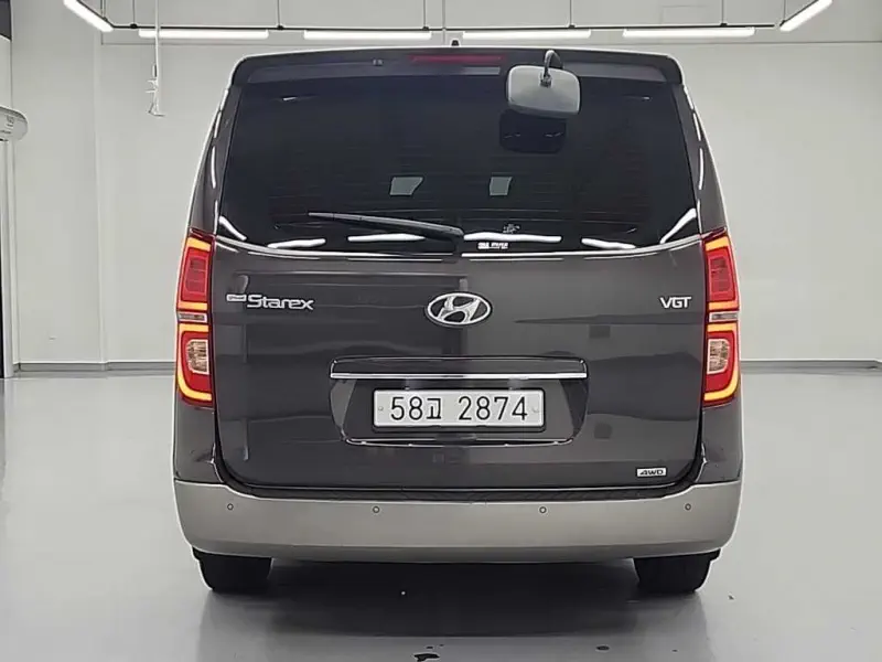 Hyundai Grand Starex