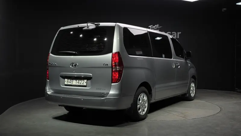 Hyundai Grand Starex