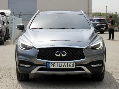 Infiniti QX30