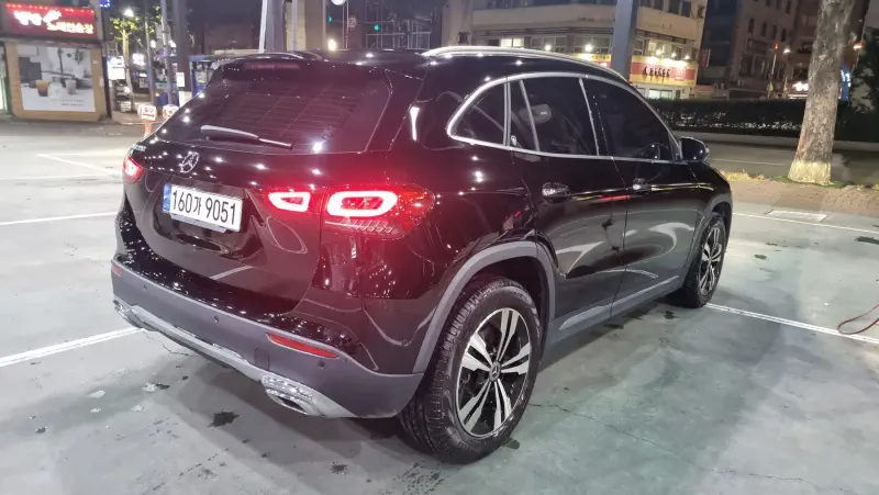 Mercedes-Benz GLA-Class