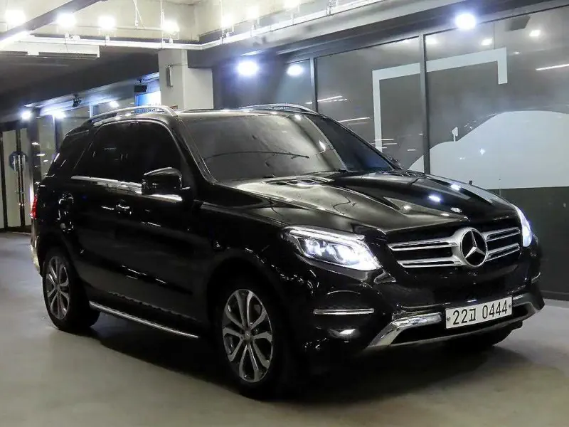 Mercedes-Benz GLE-Class