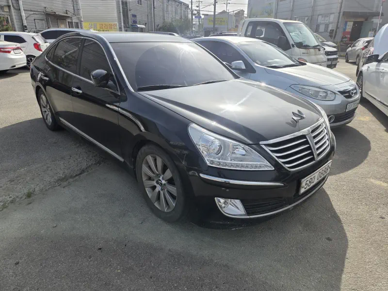 Hyundai Equus