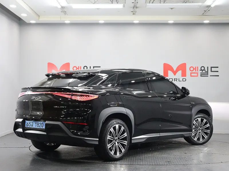 BYD Sealion 7