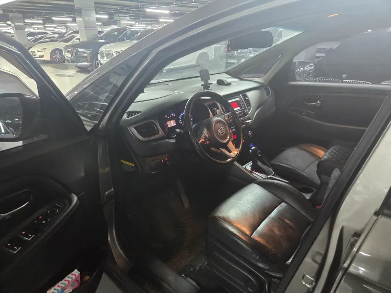 Kia Carens