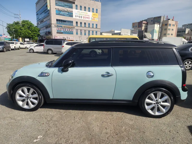 MINI Clubman