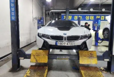 BMW i8