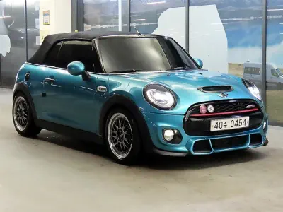 MINI Cooper Convertible