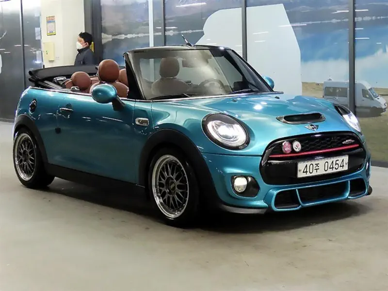 MINI Cooper Convertible