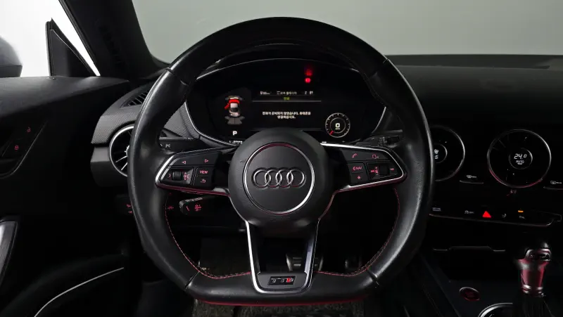 Audi TTS
