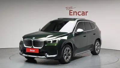 BMW iX1