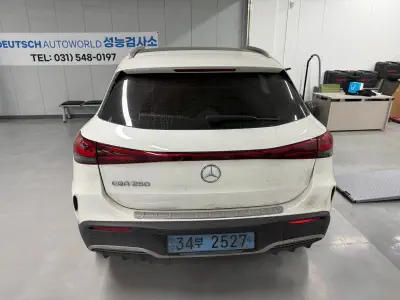 Mercedes-Benz EQA