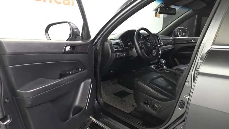 SsangYong Rexton Sports Khan