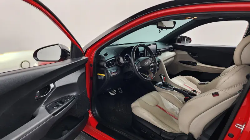 Hyundai Veloster