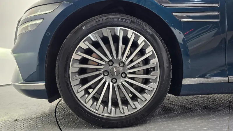 Genesis Electrified G80