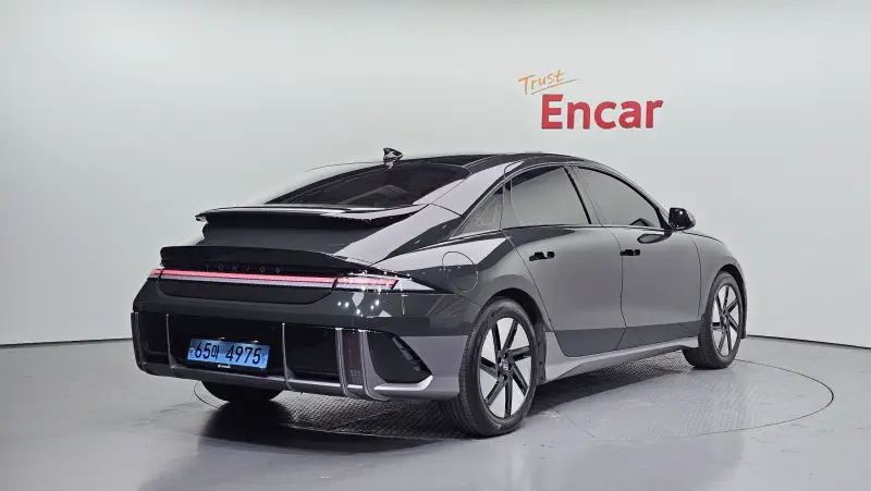 Hyundai Ioniq 6