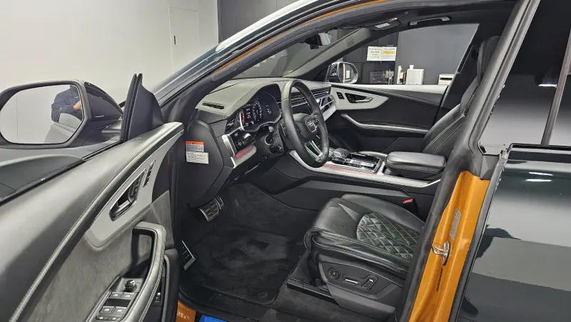 Audi Q8