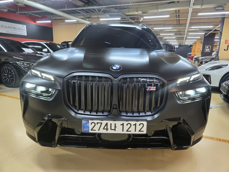 BMW X7