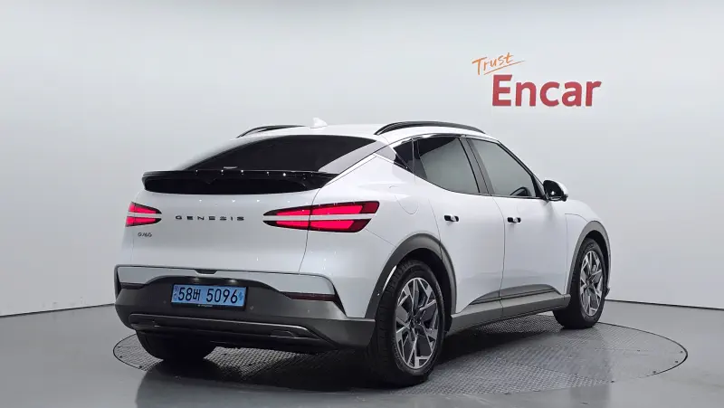 Genesis GV60
