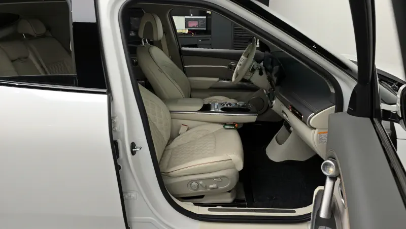 Genesis GV60