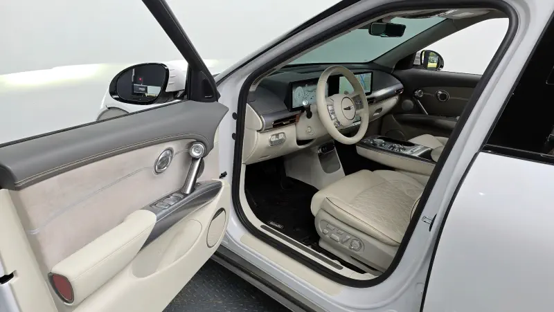 Genesis GV60