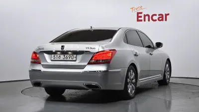 Hyundai Equus