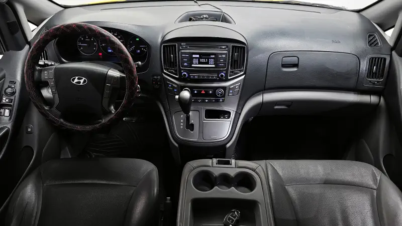 Hyundai Grand Starex