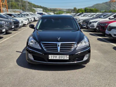 Hyundai Equus