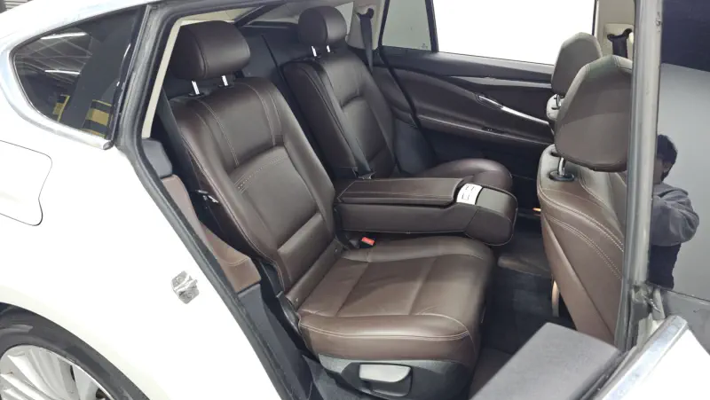 BMW 5-Series Gran Turismo