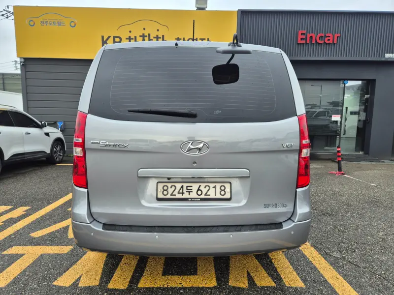 Hyundai Grand Starex