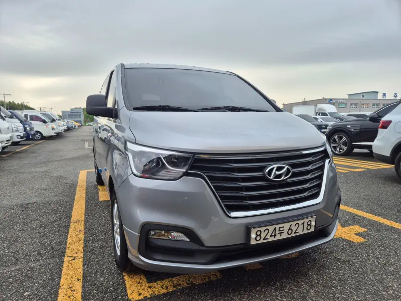 Hyundai Grand Starex
