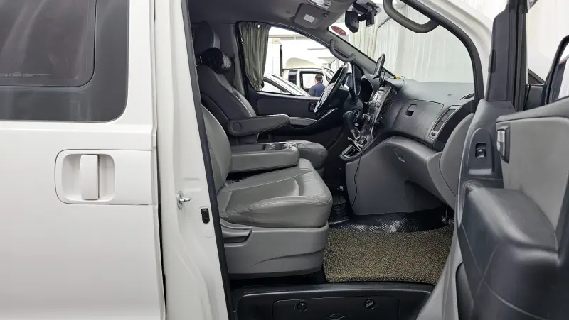 Hyundai Grand Starex