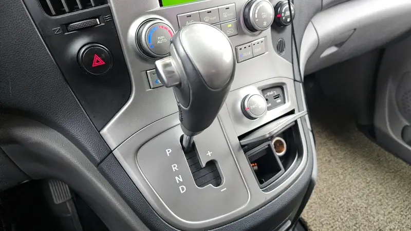 Hyundai Grand Starex