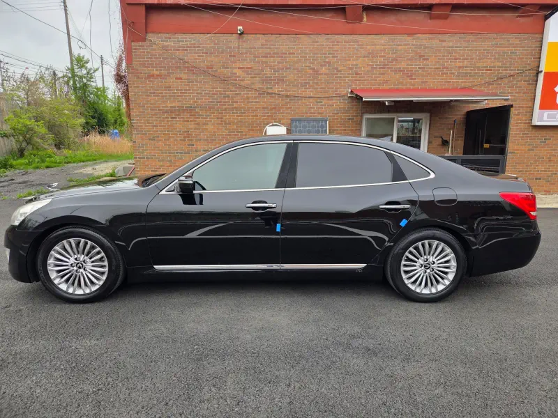 Hyundai Equus