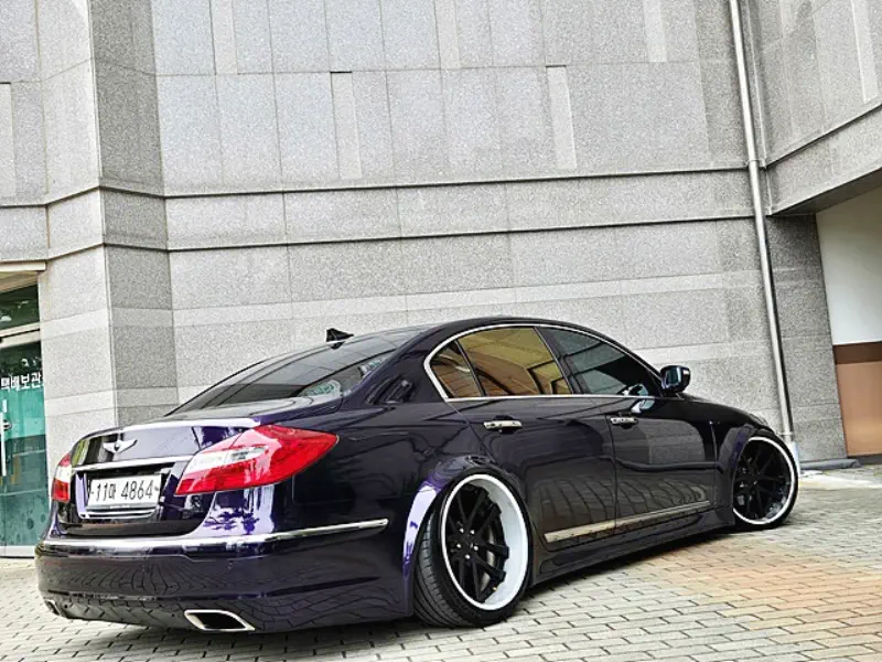 Hyundai Genesis