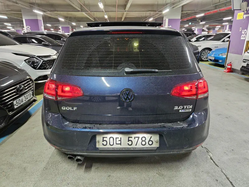 Volkswagen GOLF