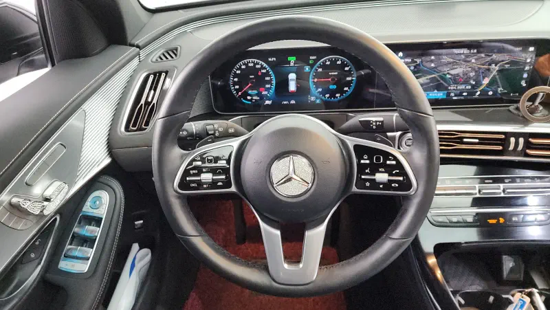 Mercedes-Benz EQC