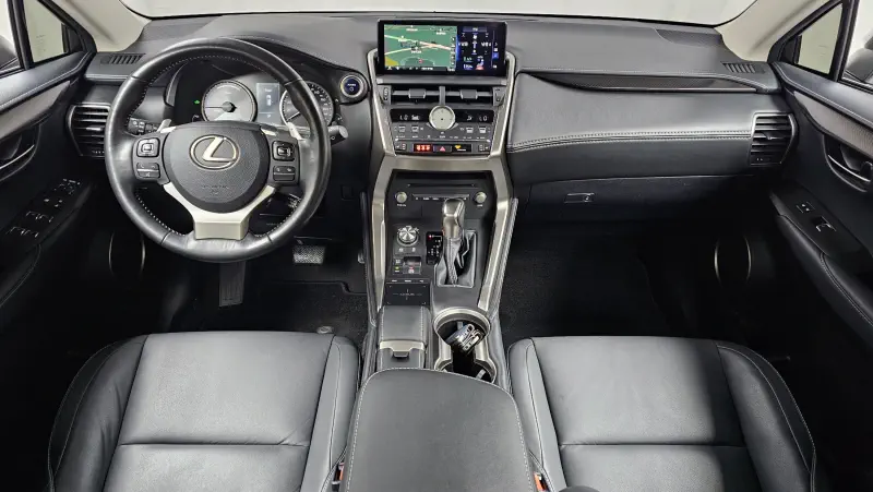 Lexus NX300h
