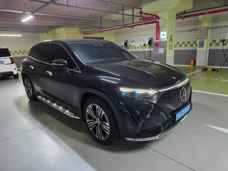 Mercedes-Benz EQS SUV