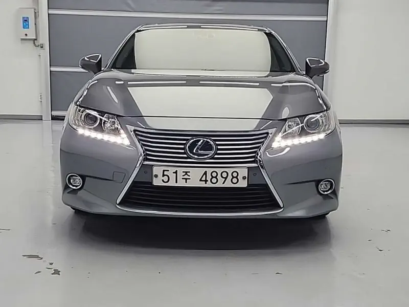 Lexus ES300h