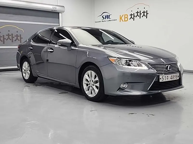 Lexus ES300h