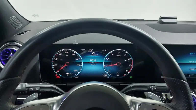 Mercedes-Benz GLA-Class