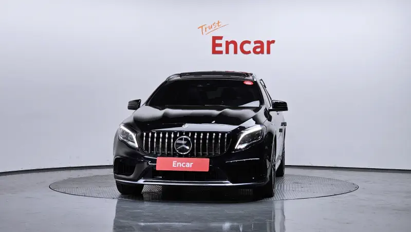 Mercedes-Benz GLA-Class