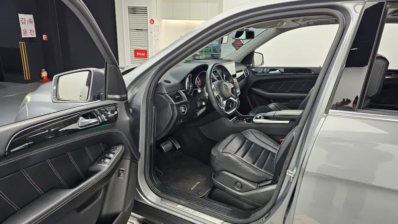 Mercedes-Benz M-class