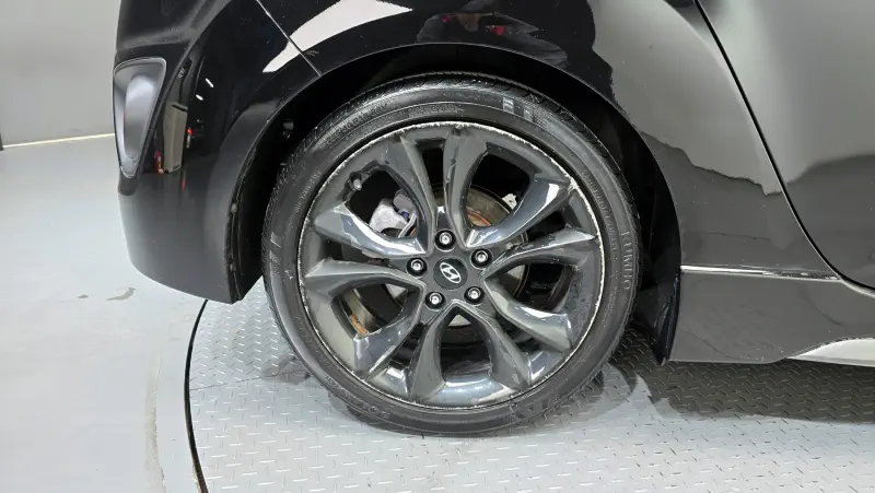 Hyundai Veloster
