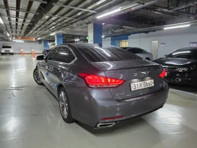 Hyundai Genesis