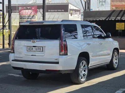 Cadillac Escalade