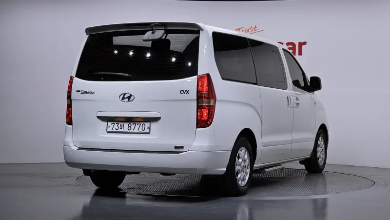 Hyundai Grand Starex