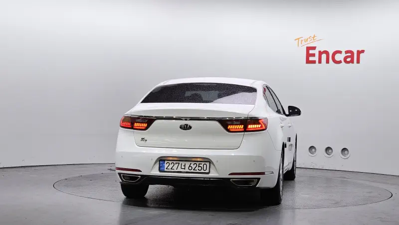 Kia K7